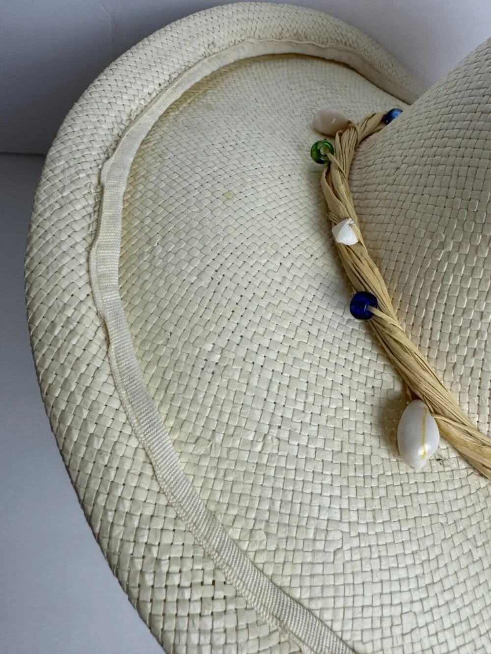 NWOT  Sun Hat Floppy Brim  100% Natural Fibre Shells